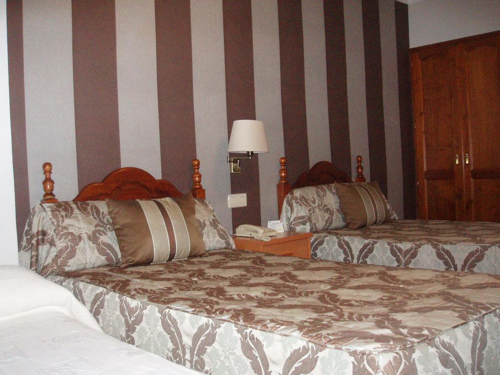 Hotel Victoria Zafra Exterior photo